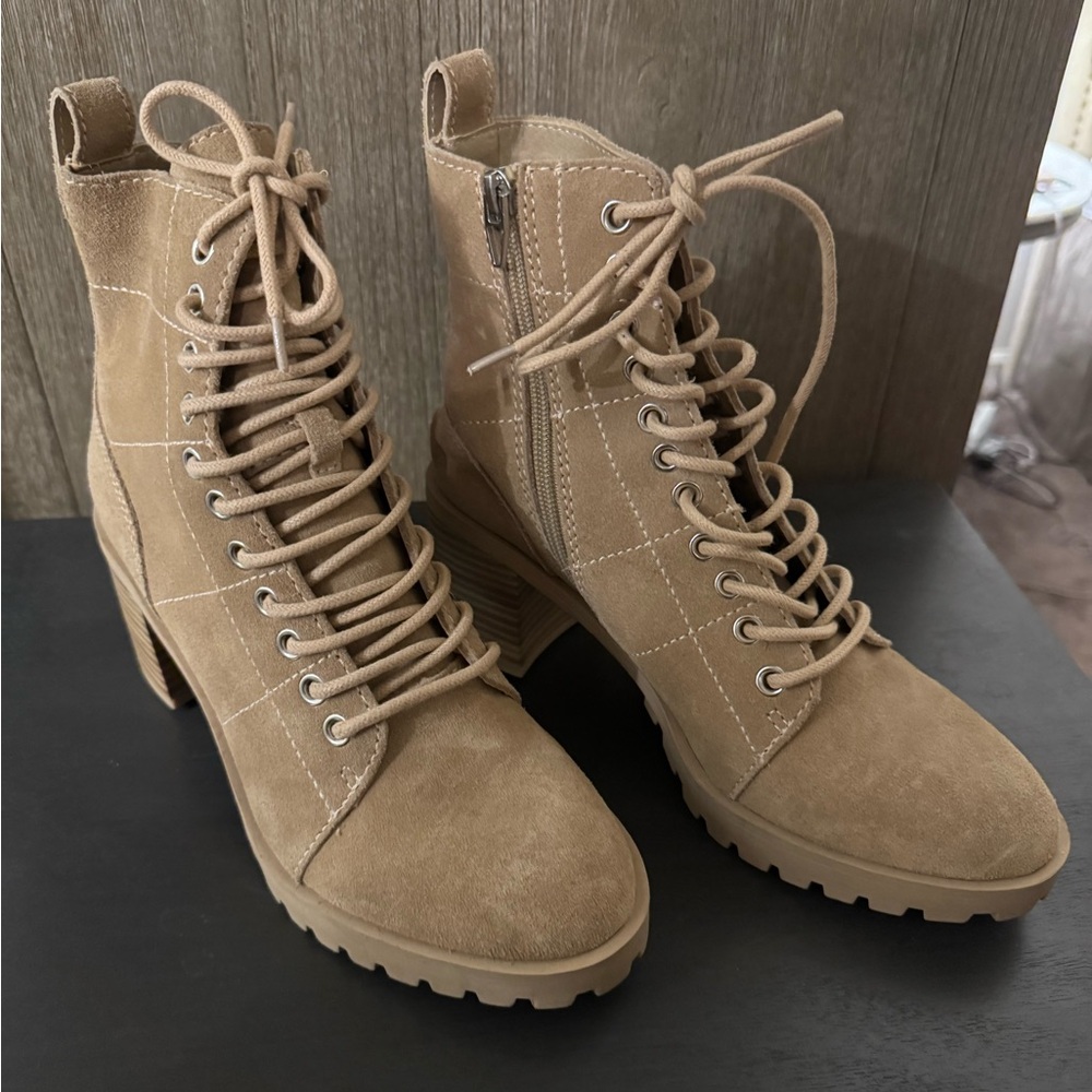 Dolce Vita Tan Lace-Up Ankle Booties 7.5
